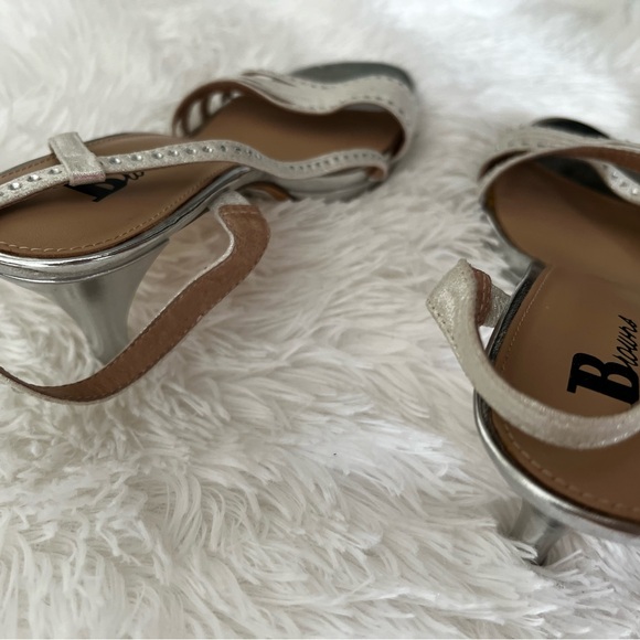 Sandal - Picture 5 of 10